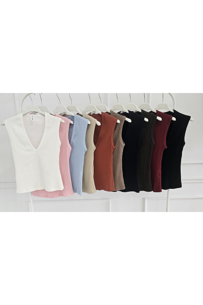 Camiseta escote V canalé