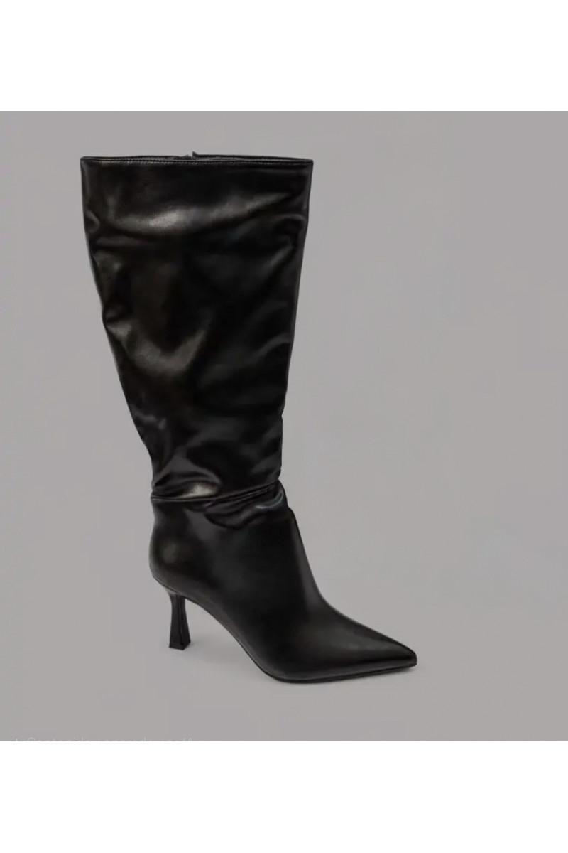 Botas caña alta fruncidas black