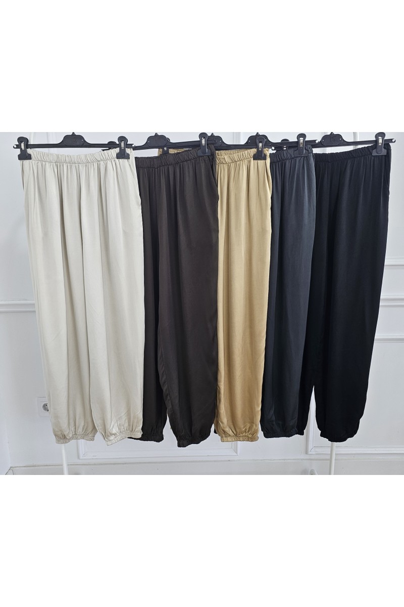 Pantalón satinado jogger