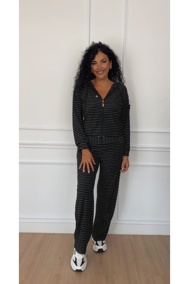 Chandal rayas con capucha