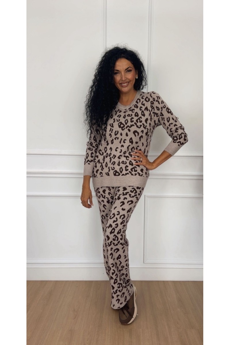 Conjunto confort animal print