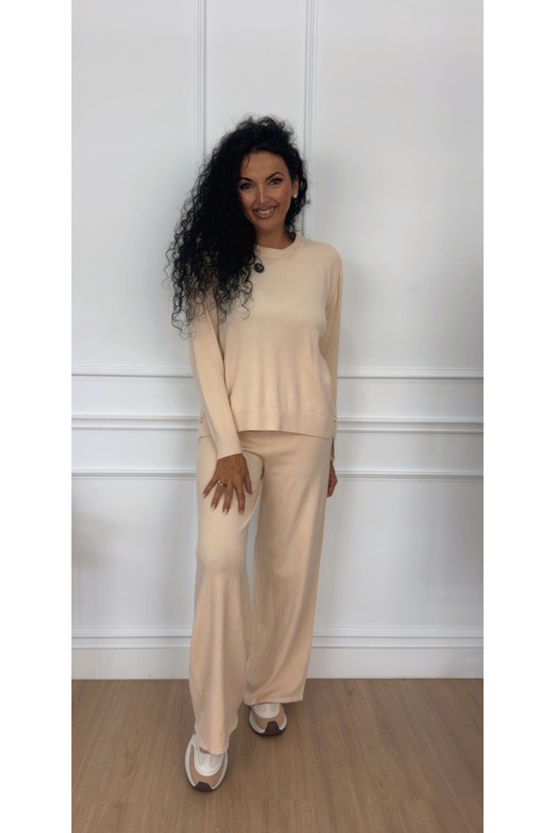 Conjunto confort botones dorado