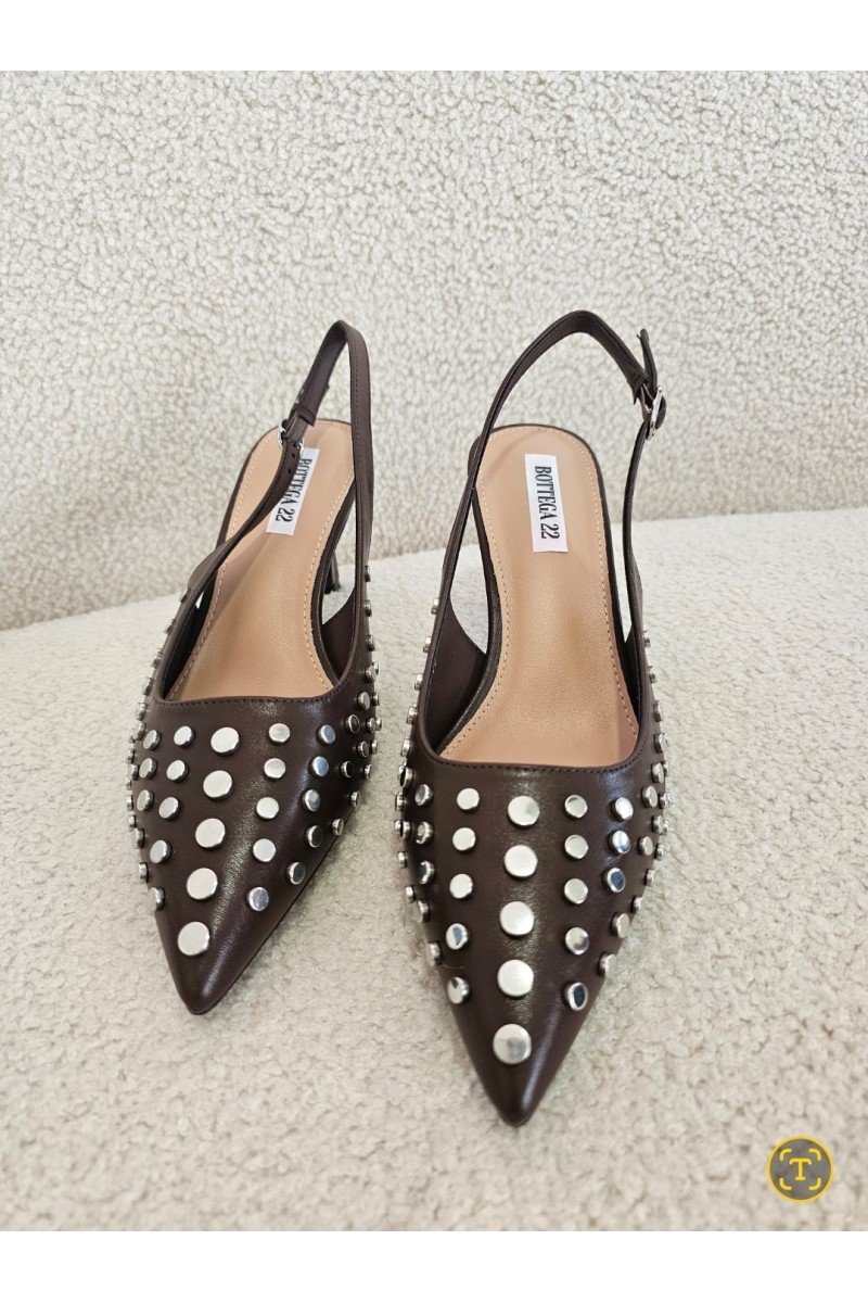 Tacón tacha chocolate