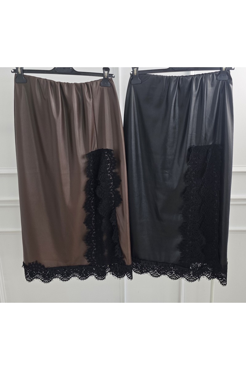 Falda polipiel lencera