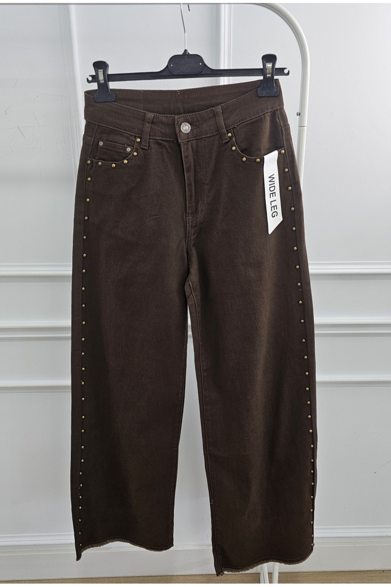 Vaquero tacha chocolate