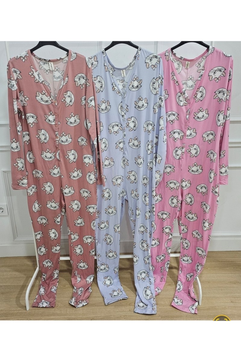Pijama mono gatita presumida