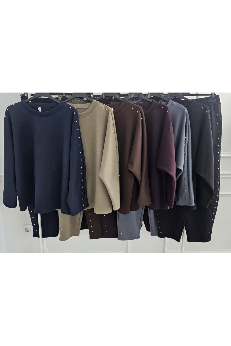 Nuevo Conjunto sport tachuela