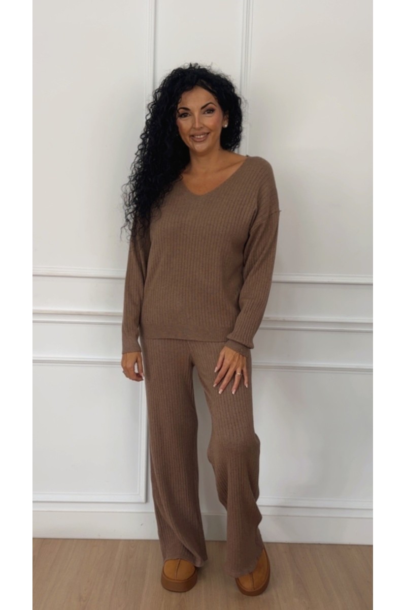 Conjunto confort Salamanca cuello pico