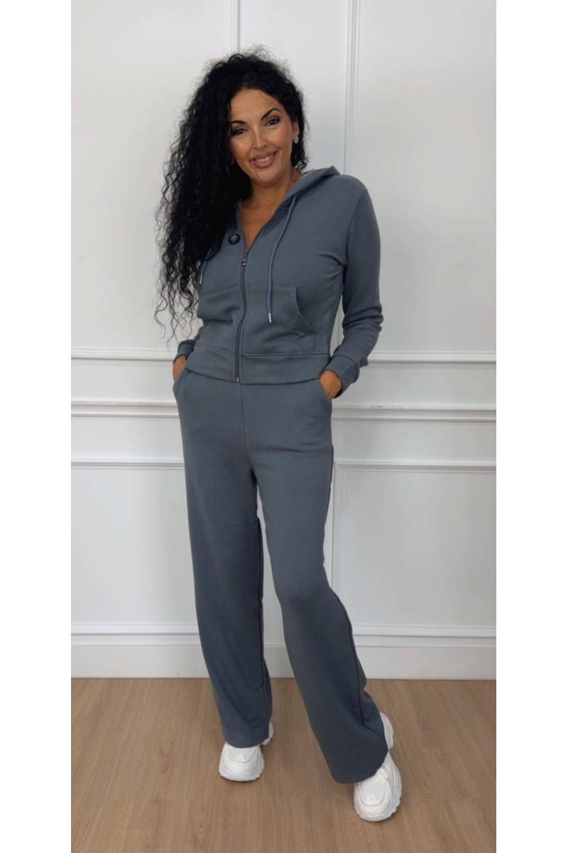 Conjunto sport violeta