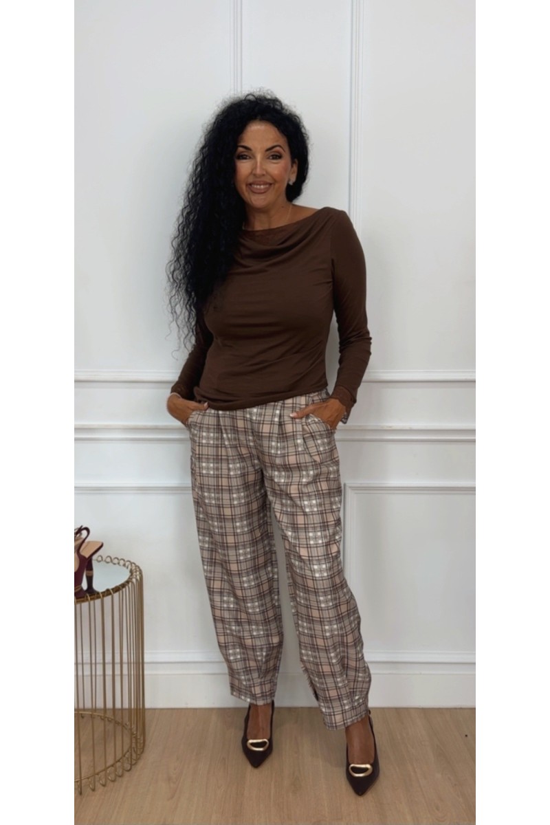 Camiseta asimétrica encaje