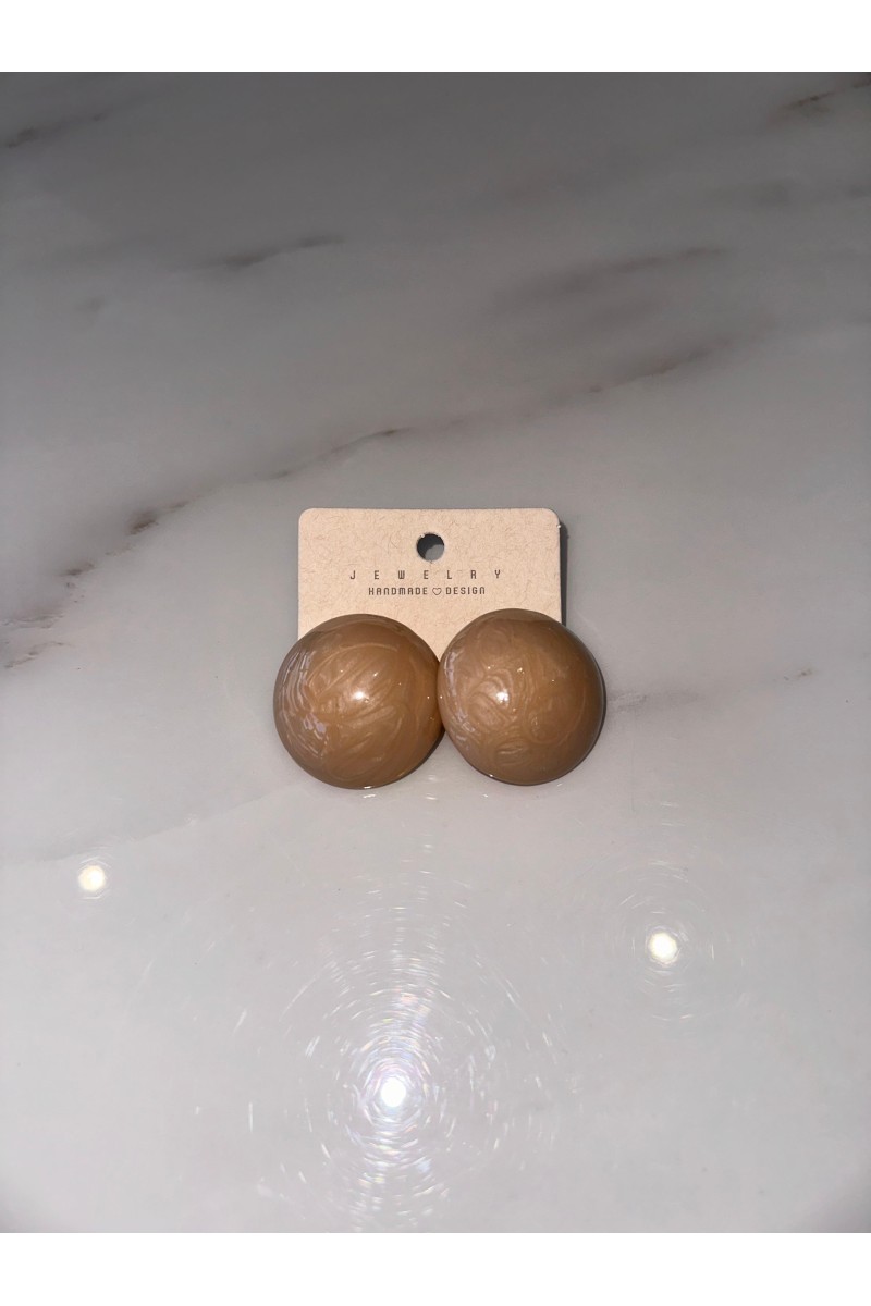 Pendientes nacarados camel