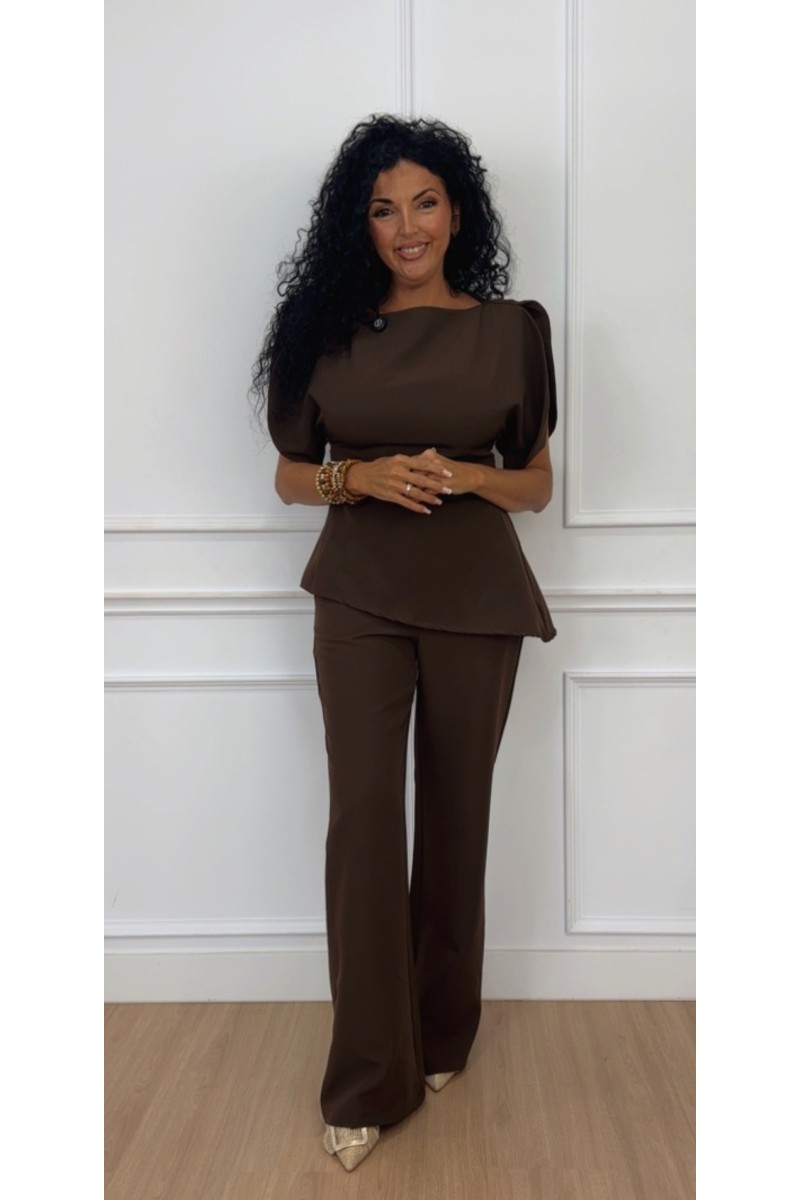 Traje chaqueta abanico