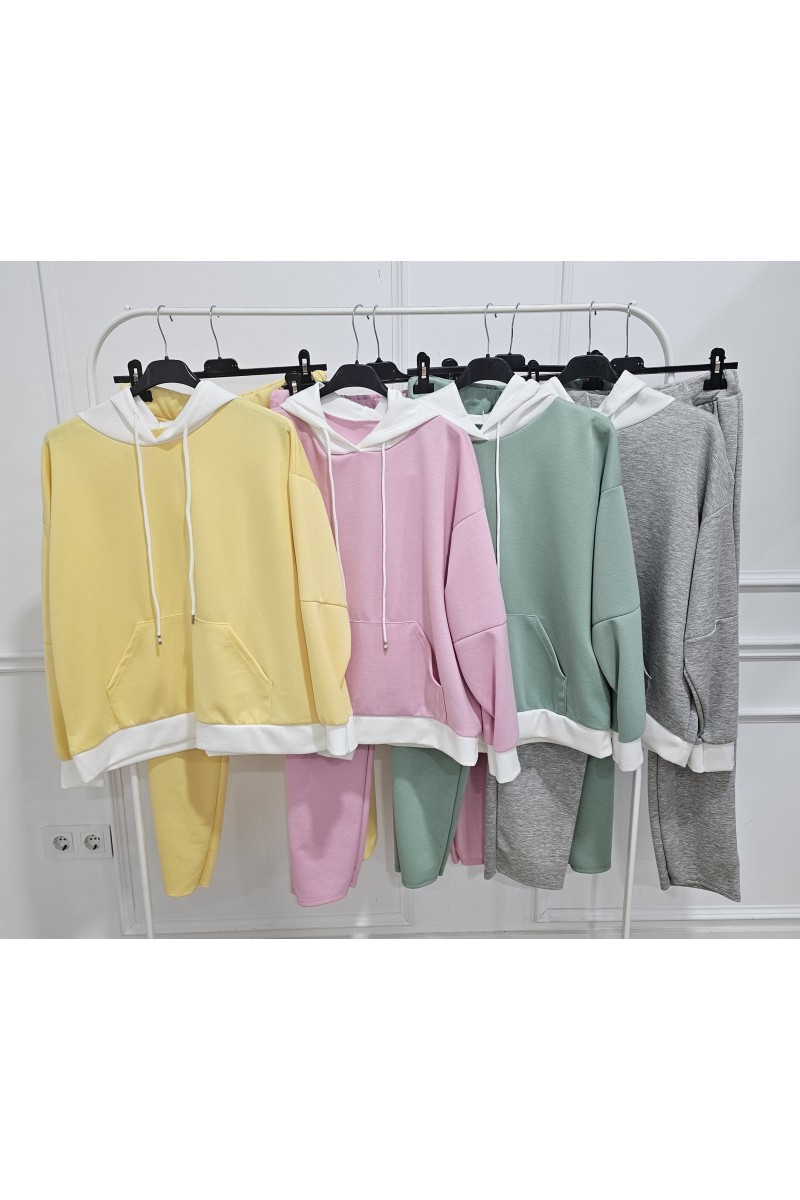 Conjunto bicolor capucha