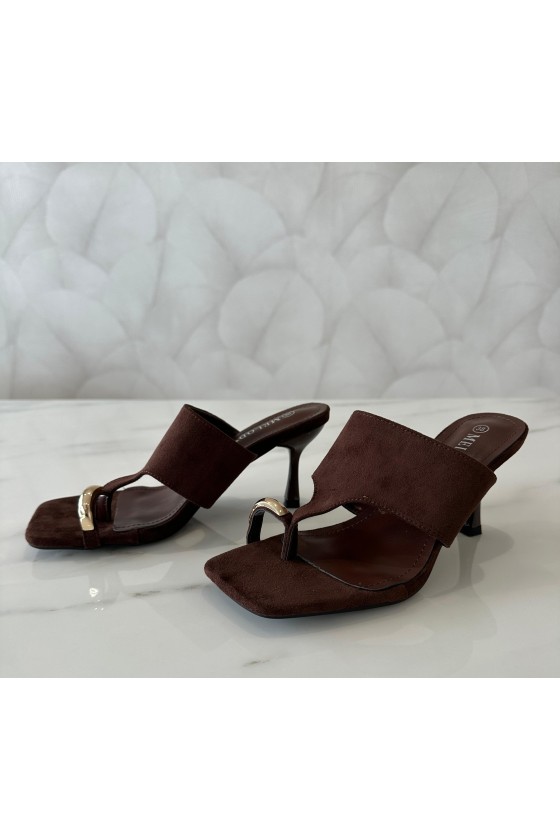 Sandalias anillo tacón chupete brown