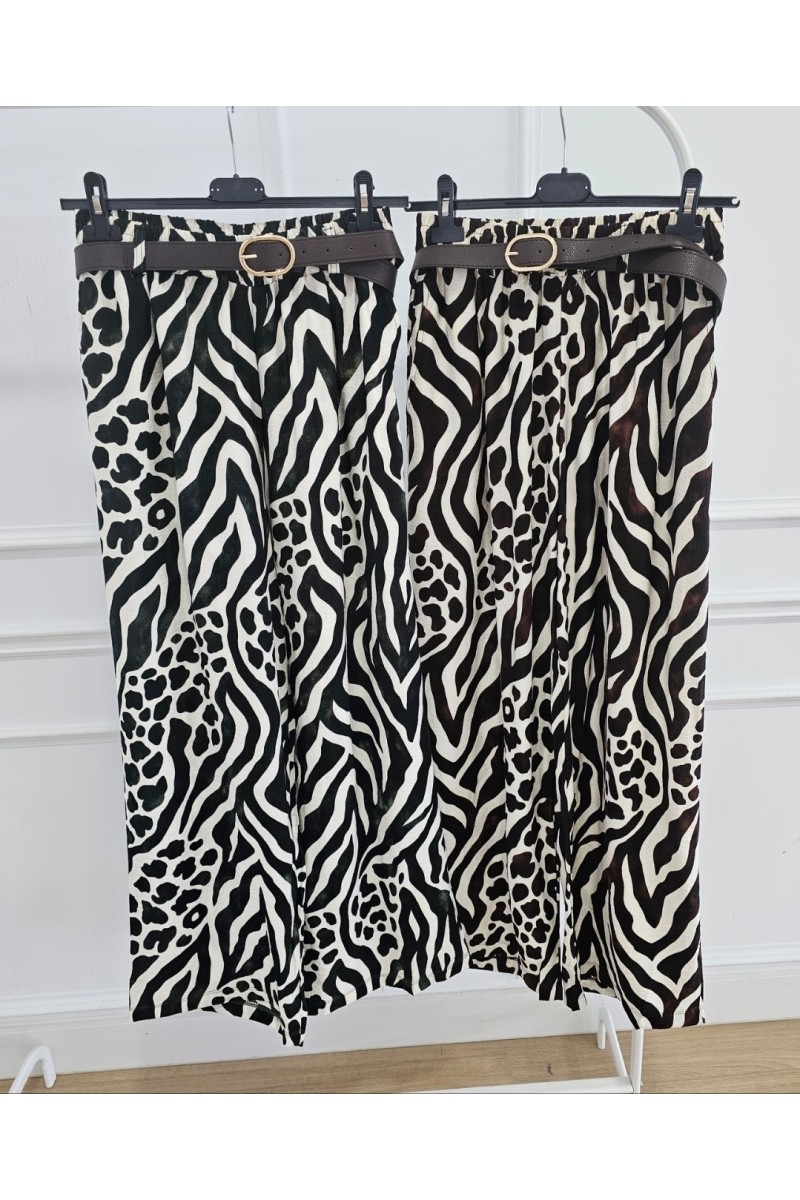 Pantalón estampando cebra