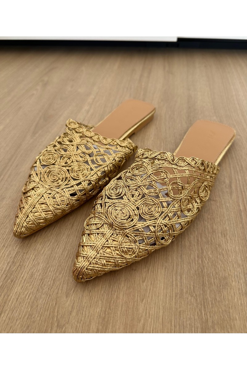 Mule punta dorada aa7-42