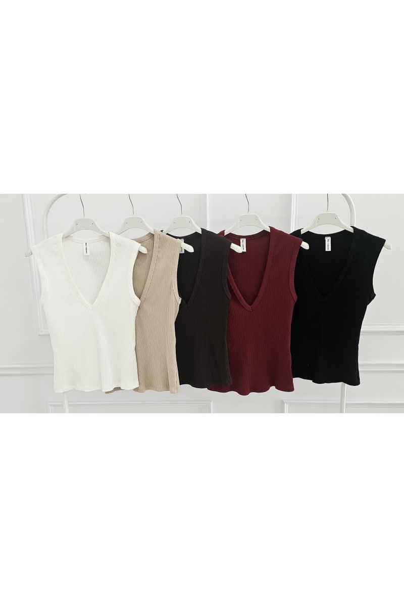 Camiseta escote V canalé